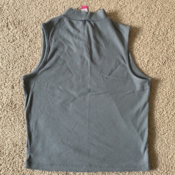 Racer back top - Picture 2 of 2